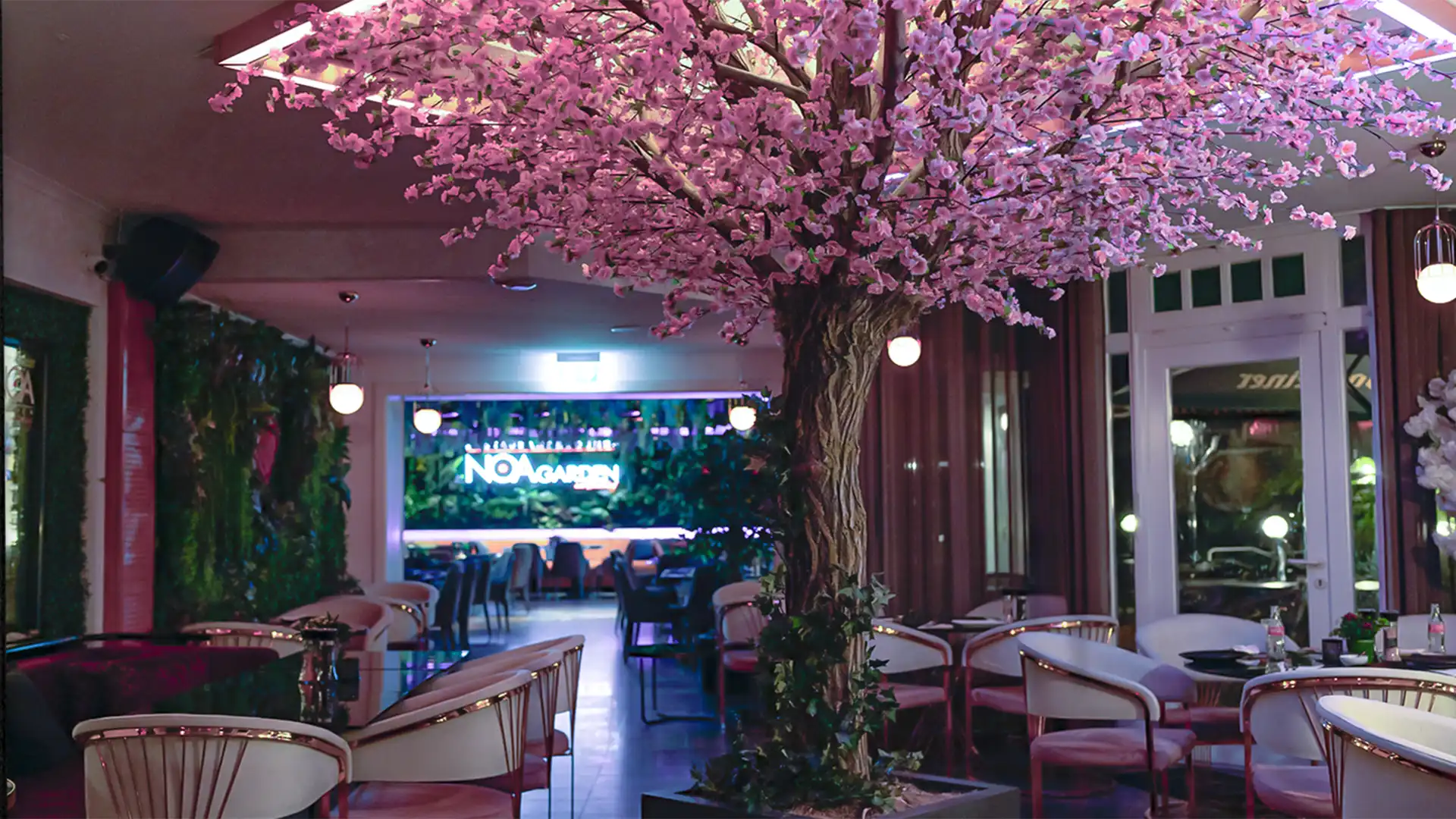 Mekana Uygun Ağaç Tasarımı: Büyük Mekanlarda Estetik ve Fonksiyonellik